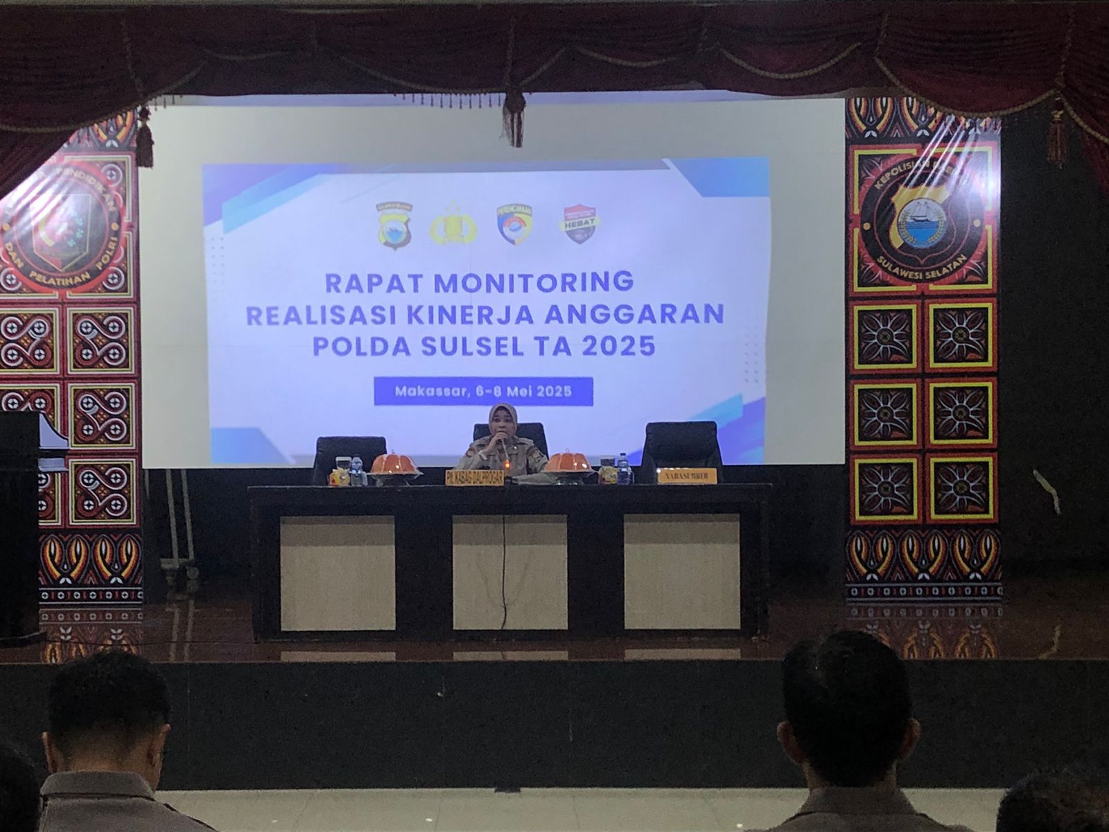 Personal bagdalprogar birorena polda sulsel Melaksanakan kegiatan rapat monitoring Evaluasi Realisasi Kinerja Anggaran Polda Sulsel T.A 2025 di Lingkungan Polda Sulsel
