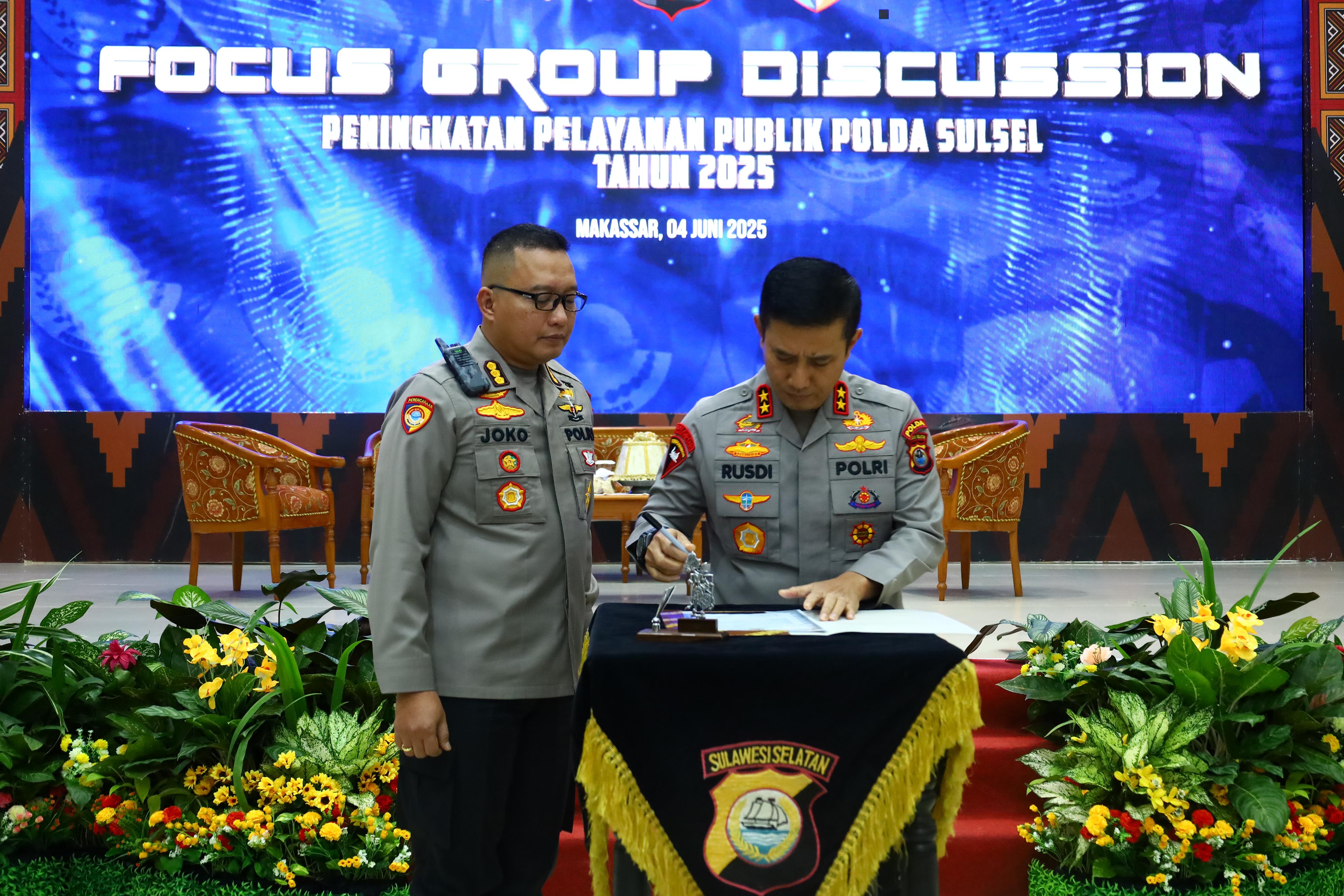 PENANDATANGANAN PAKTA INTEGRITAS PEMBANGUNAN ZONA INTEGRITAS SATKER BIRORENA POLDA SULSEL